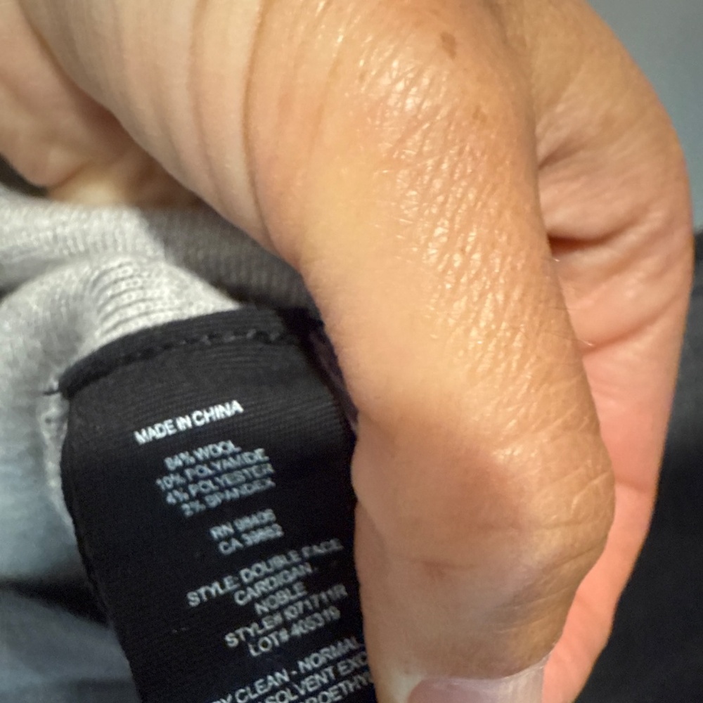 Like New Theory Long Sweater - Picture 4 of 4